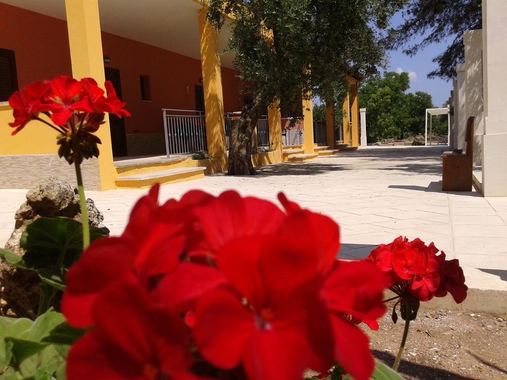 Tenuta La Spezia Carpignano Salentino Exterior foto